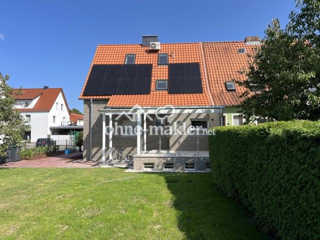 PV Anlage & Garten Rückseite