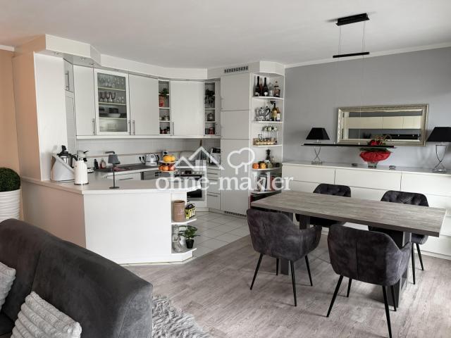 offene Küche mit Esszimmer