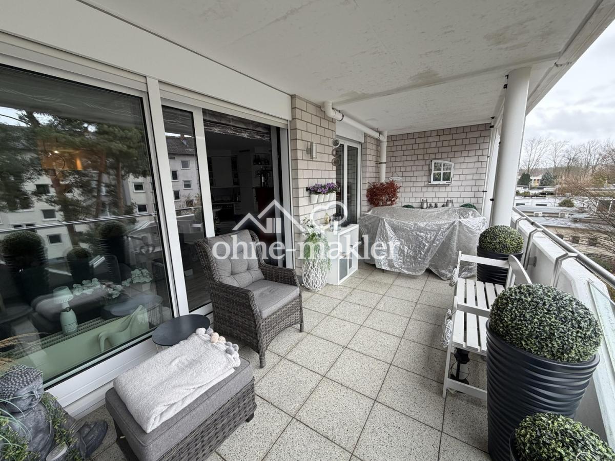 schön-großer Südwest-Balkon