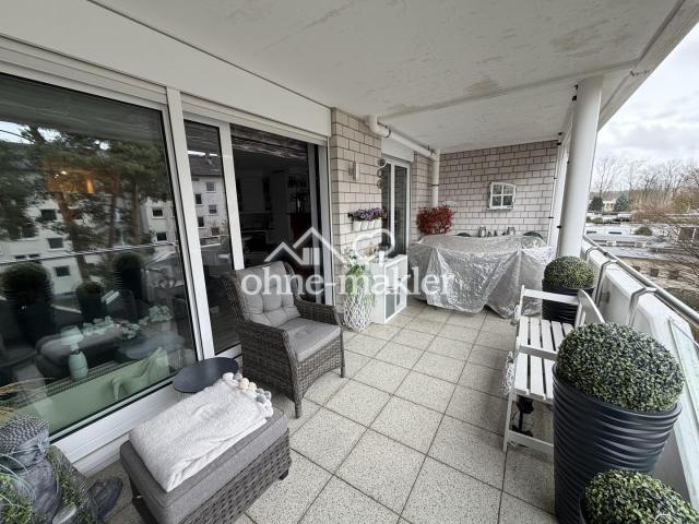 schön-großer Südwest-Balkon