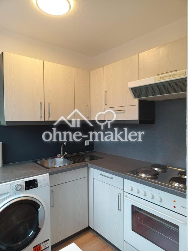 Küche mit Waschtrockner