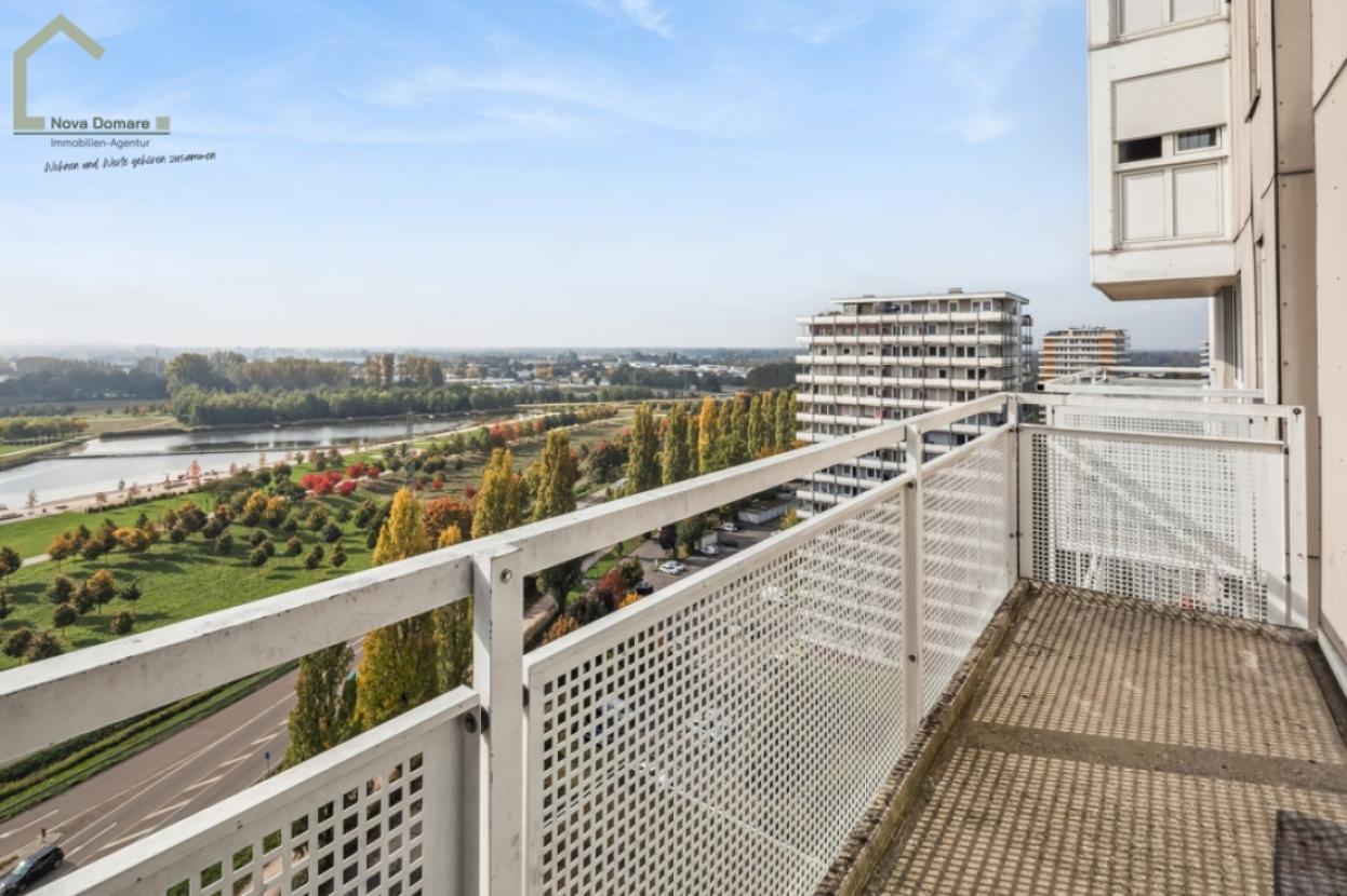 Blick Richtung Westen vom Balkon