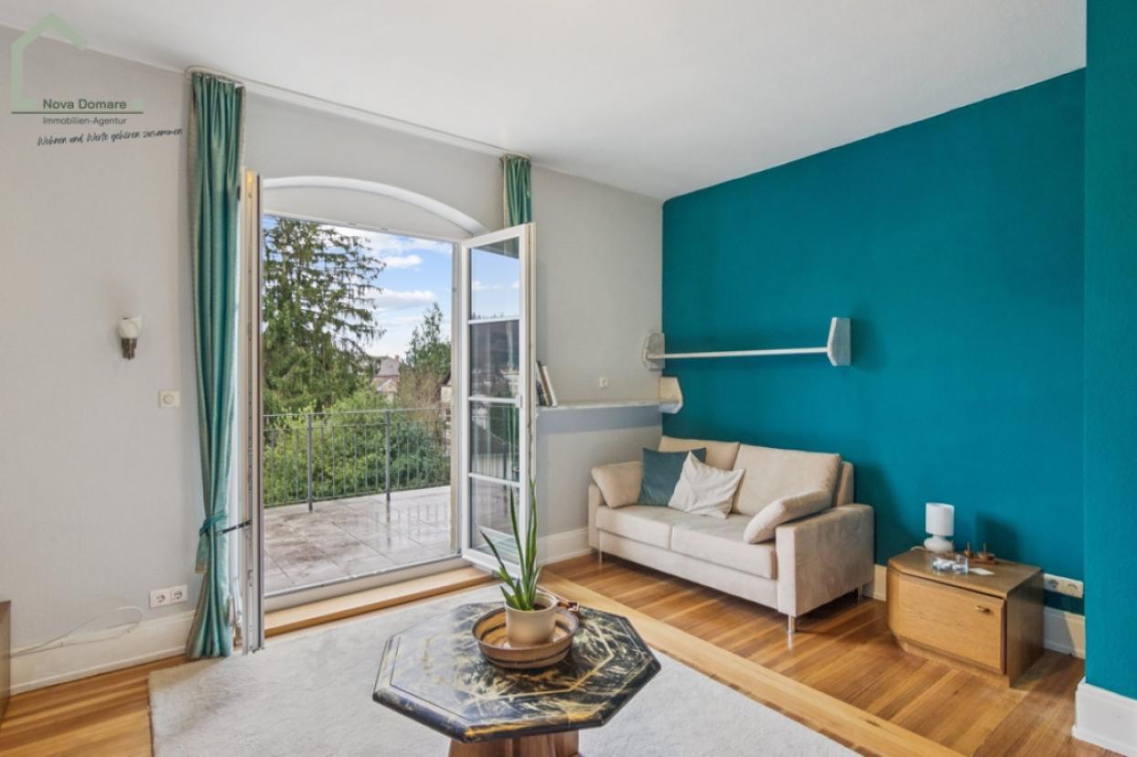 Zimmer mit Balkon im 1. OG