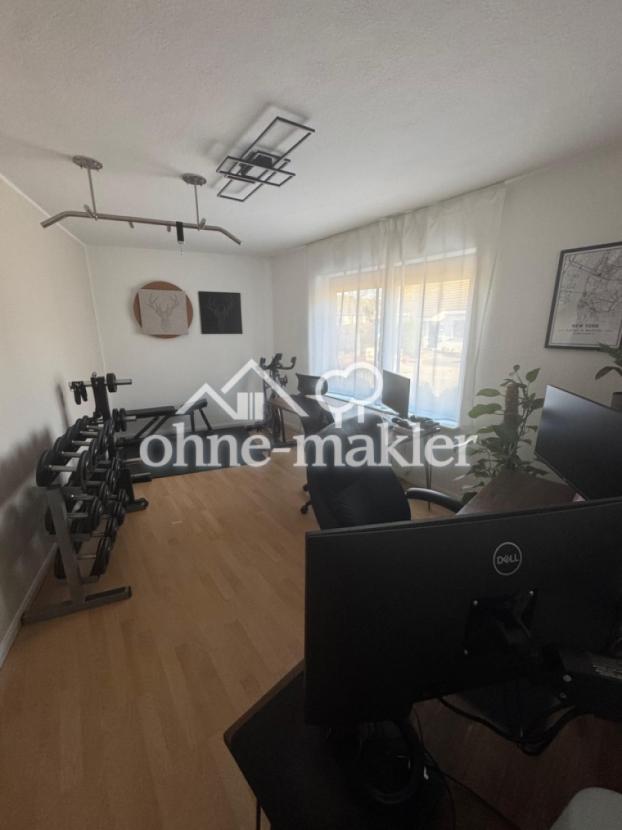 Kinder-/Arbeitszimmer