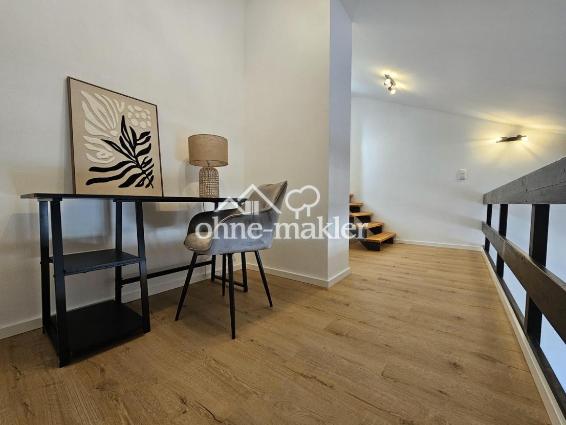 Schreibtisch in der Galerie