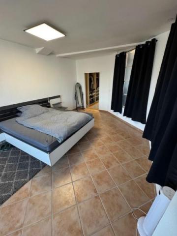 30 SZi mit Zugang zum Ankleideraum