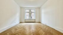 Schlafzimmer Eltern
