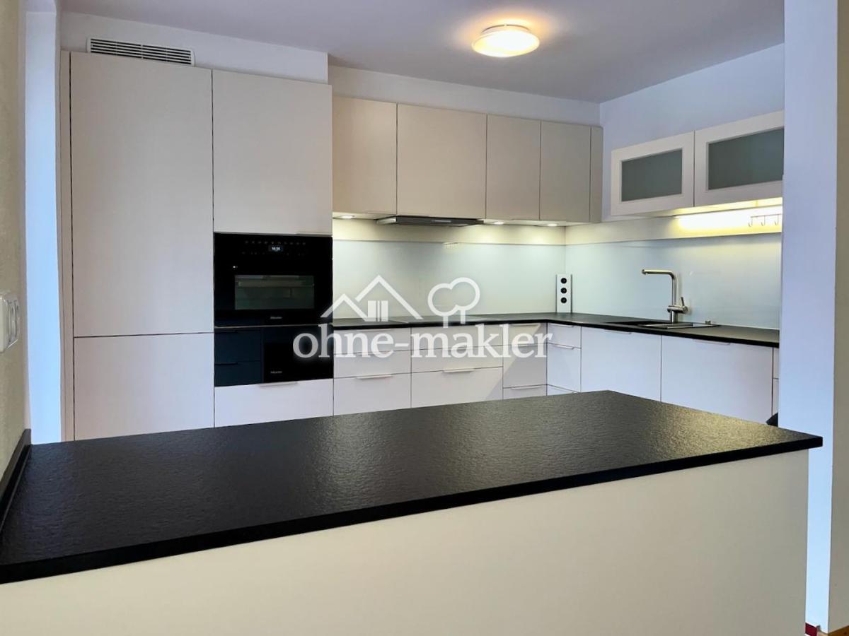 Hochwertige Einbauküche inkl.