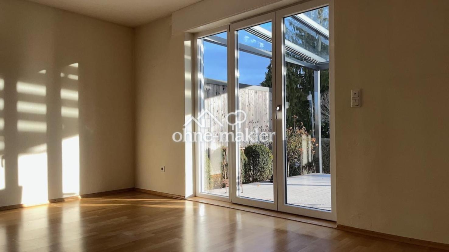 Lichtdurchfluteter Essbereich