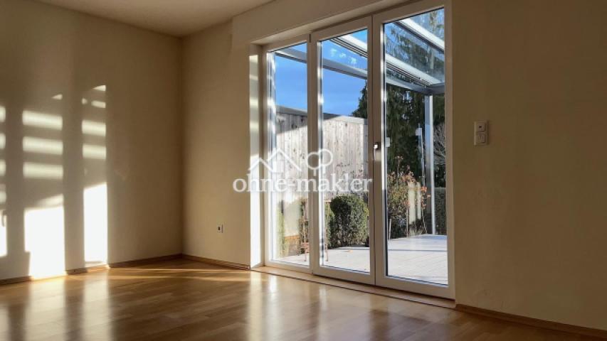 Lichtdurchfluteter Essbereich