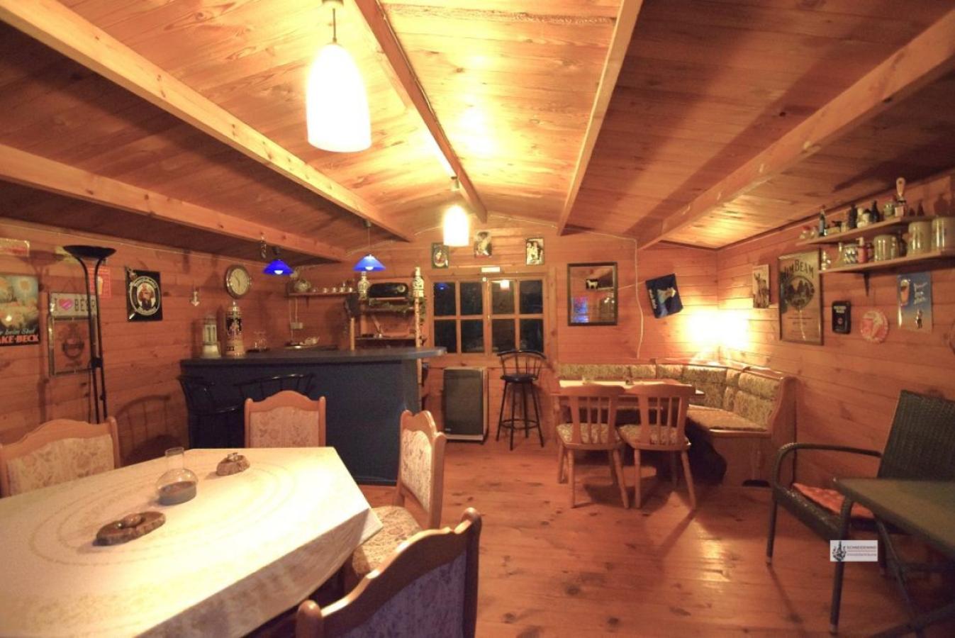 k-Blick in das 5 x 5 Meter Holzhaus 