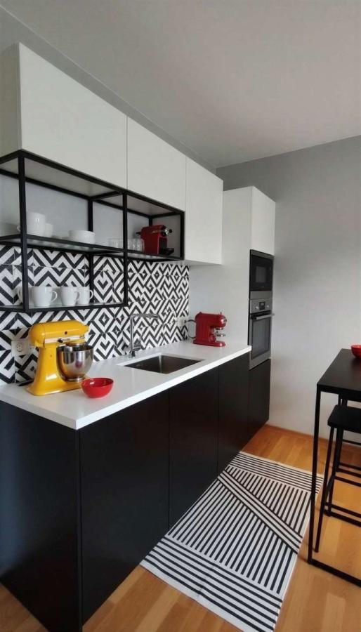 Küchenzeile - (KI generiert)