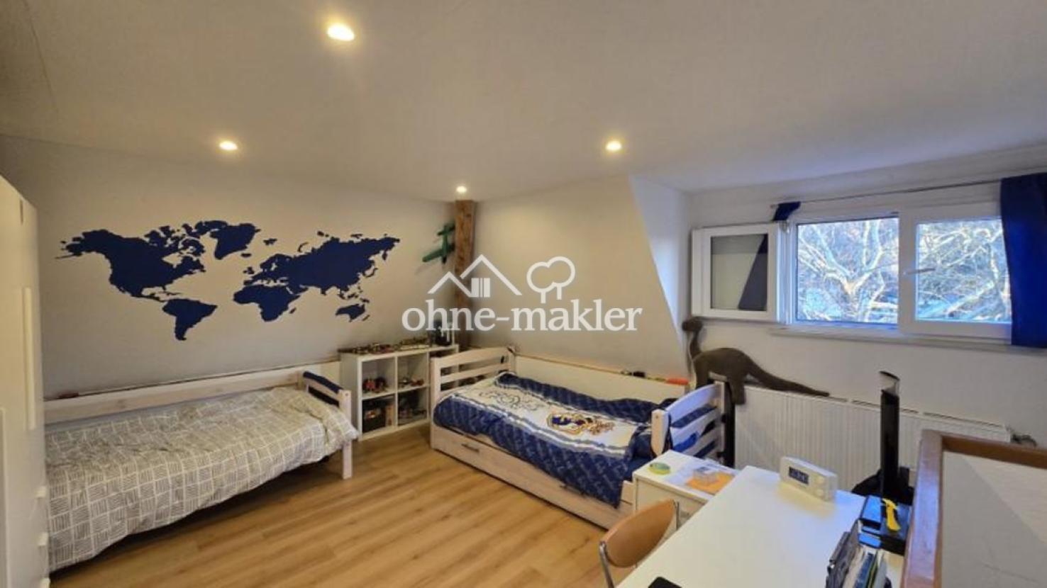 2 Kinderzimmer