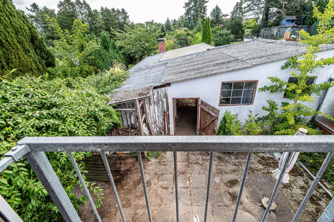 Gartenblick aus Schlafzimmer 2