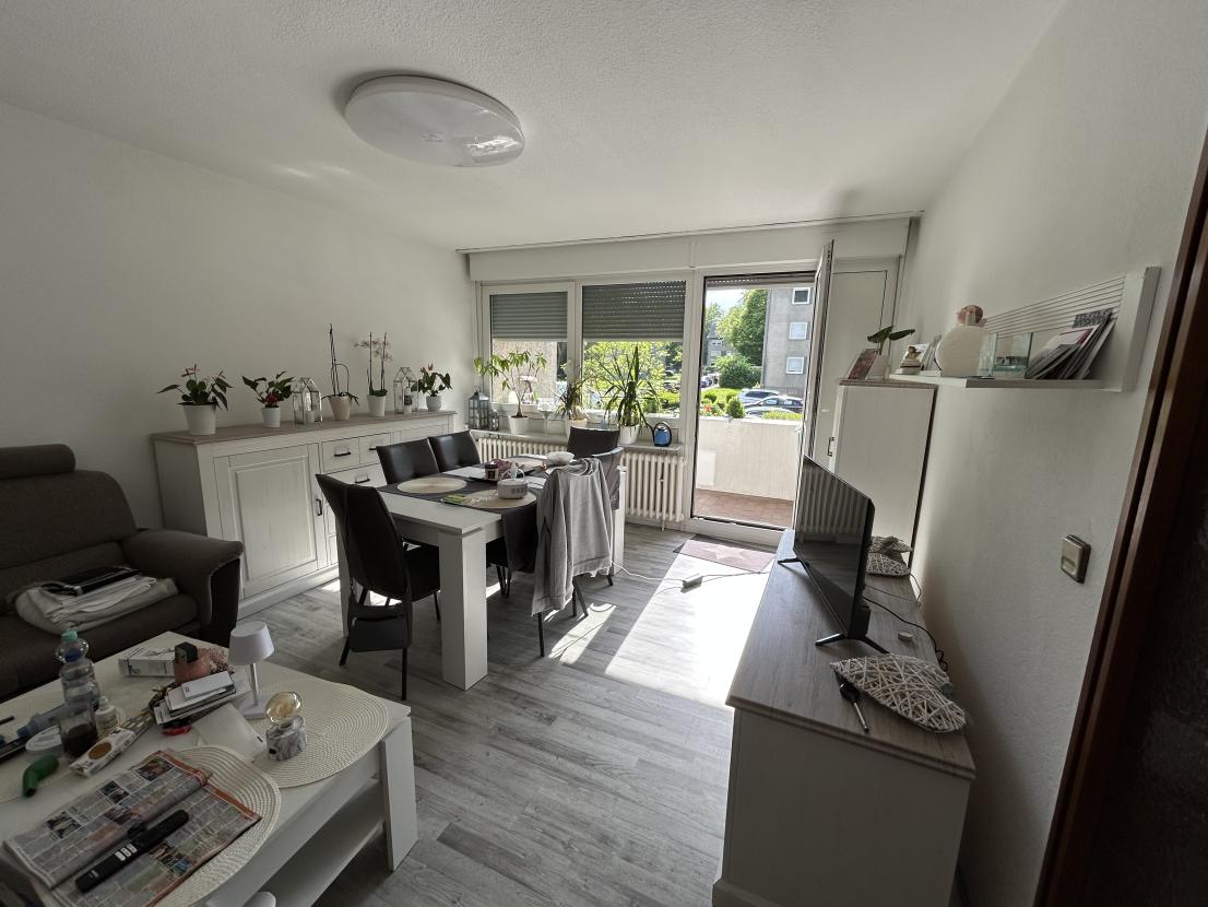 Wohnzimmer +Balkon