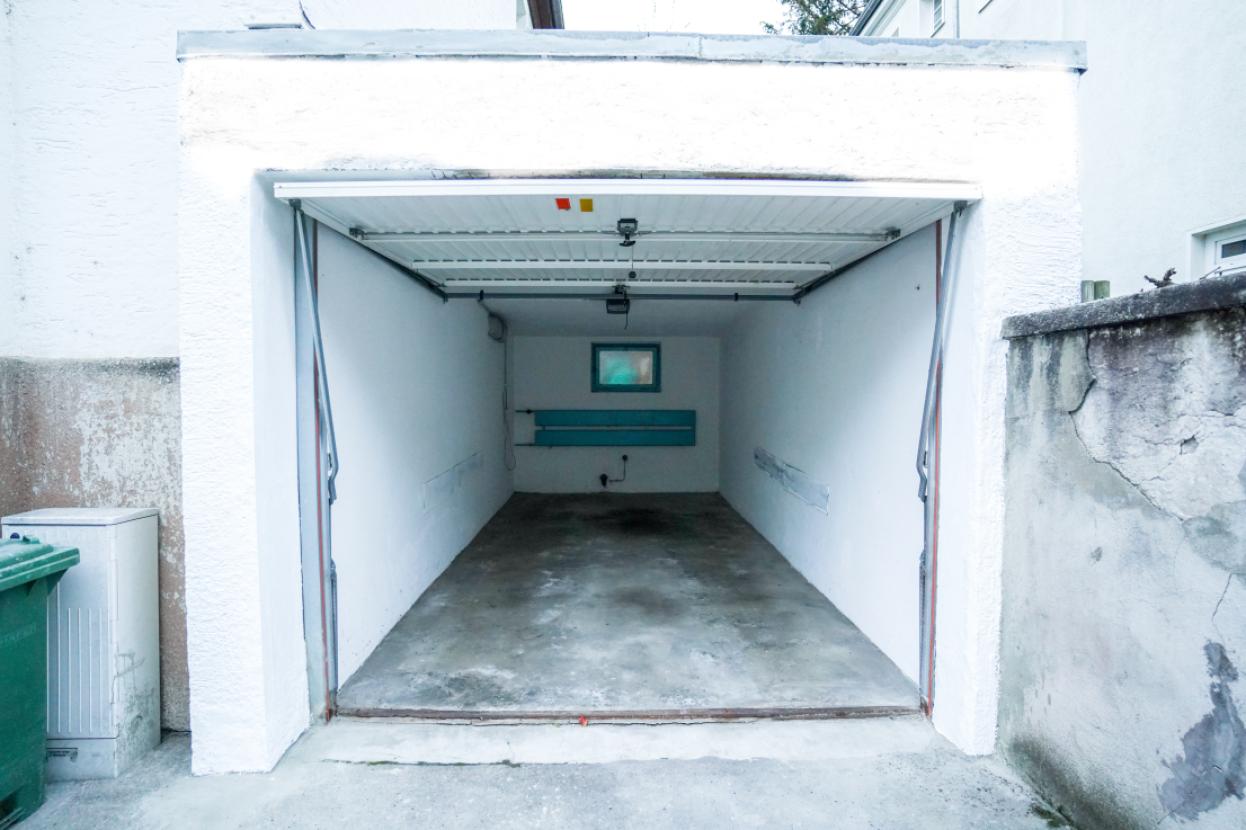 Garage 1