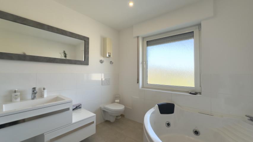 Badezimmer 1.OG 