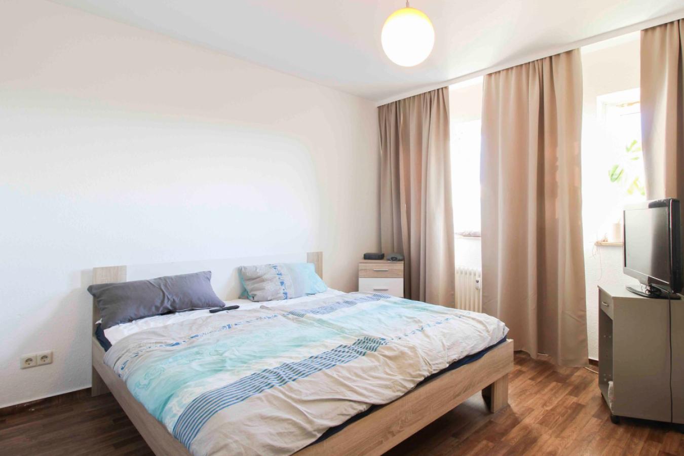 Schlafzimmer(1)