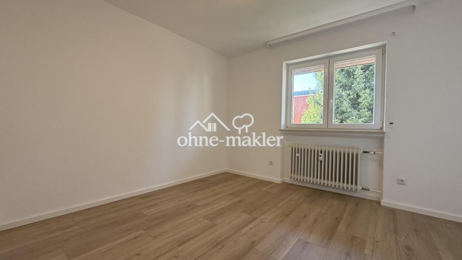 Kinderzimmer 1 leer 