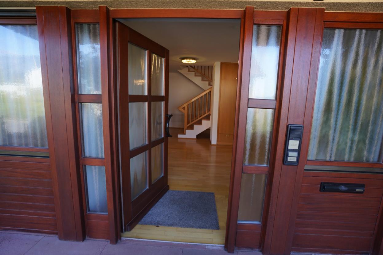 18-Hauseingang im UG