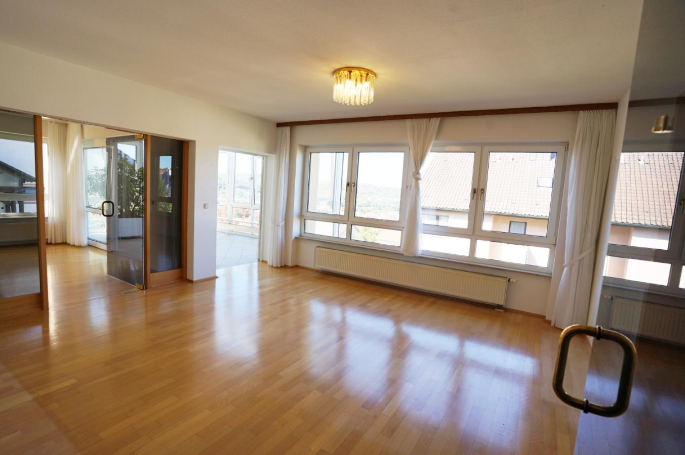 29-großes Esszimmer im EG