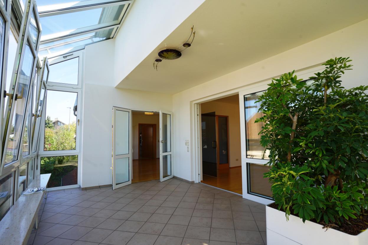 30_a-Wintergarten mit automatischer Beschattung