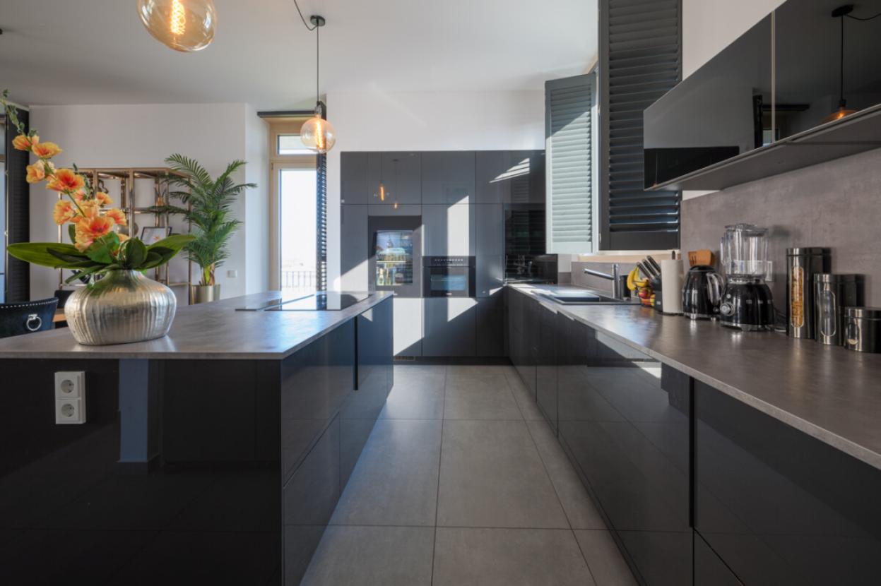 Hochwertige Einbauküche