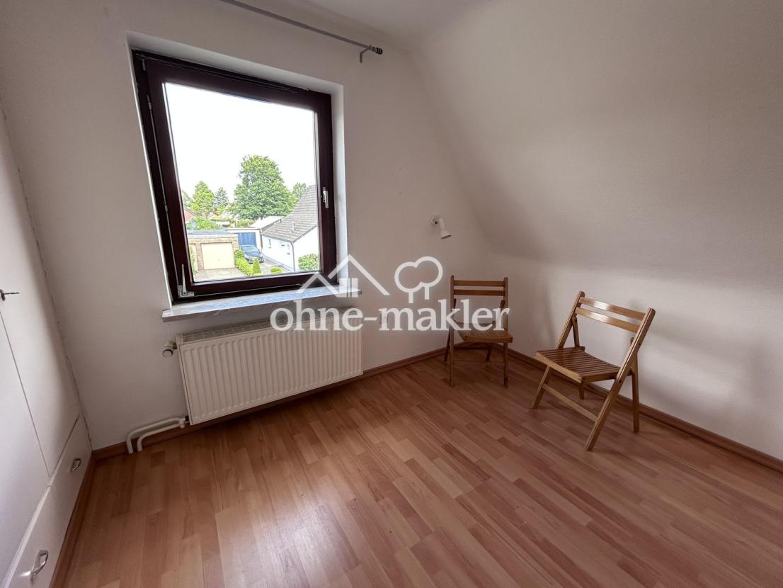 Schlafzimmer DG