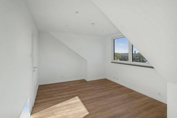 Schlafzimmer DG