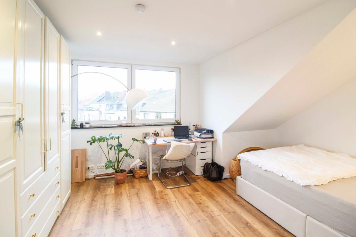 Schalfzimmer DG