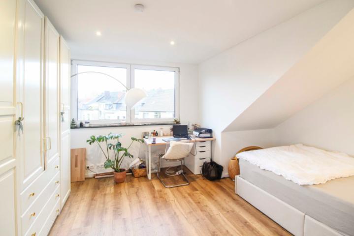 Schalfzimmer DG