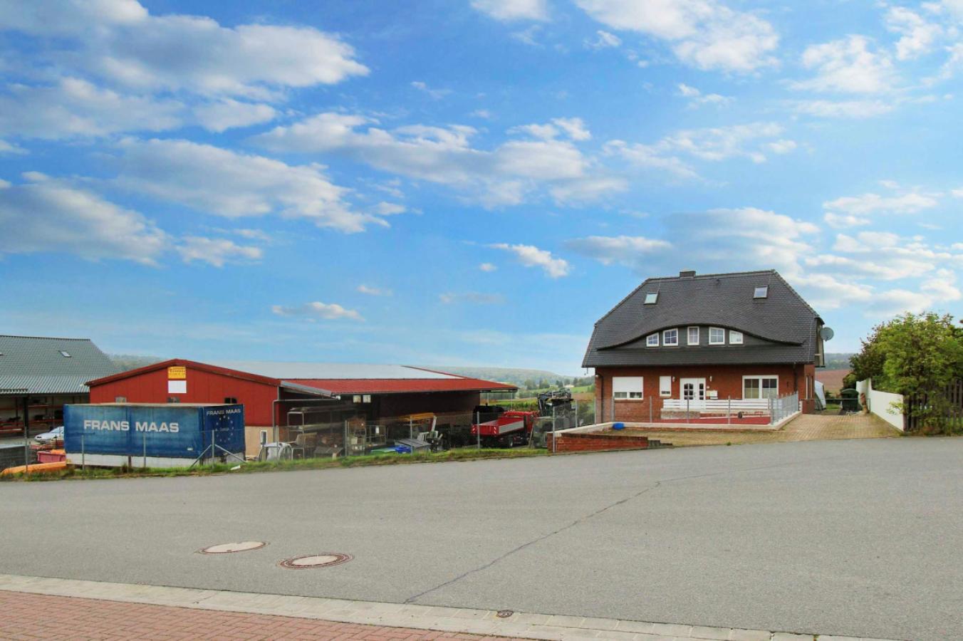 Haus und Halle