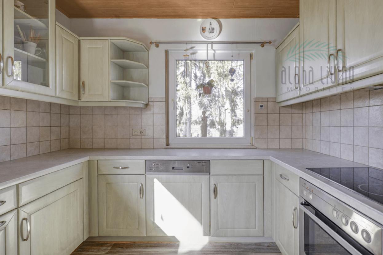 Küche (visuell geleert)