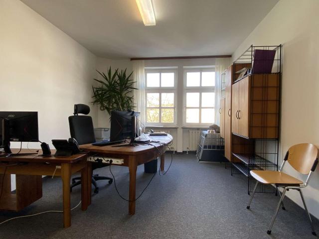 Gewerbe Büro 4