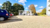 Parkplatz 2 Gemeinschaft