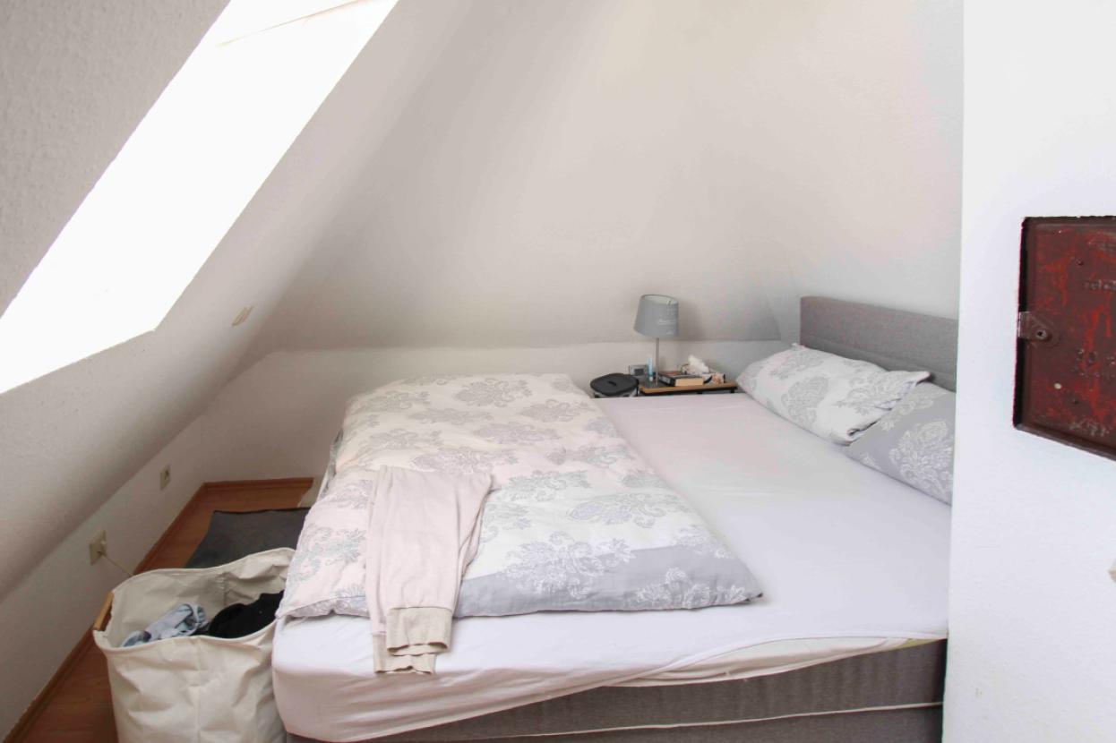Schlafzimmer DG