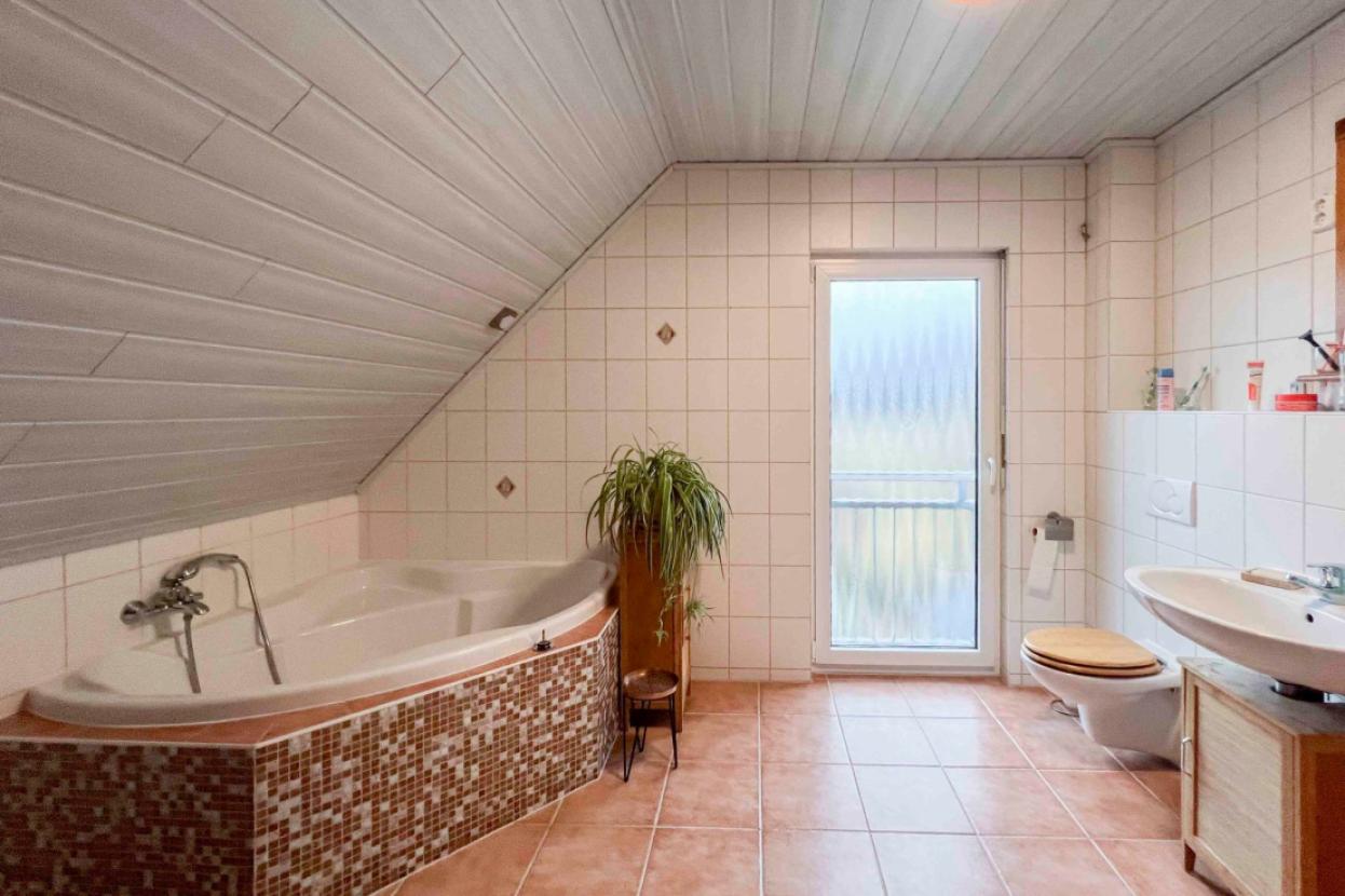 Badezimmer 1.OG