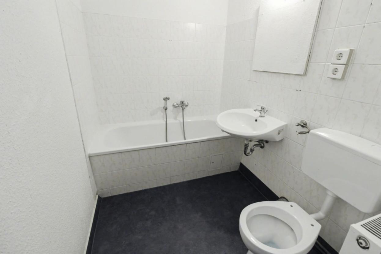 Badezimmer 2