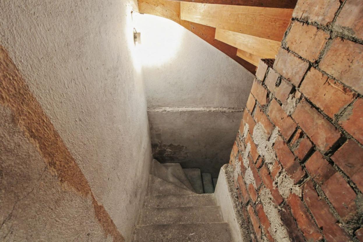 Keller Treppe