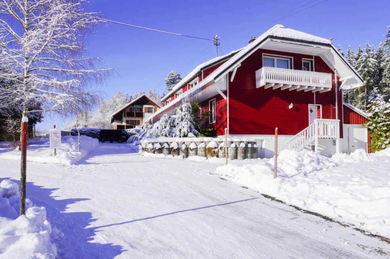 Hausansicht Winter