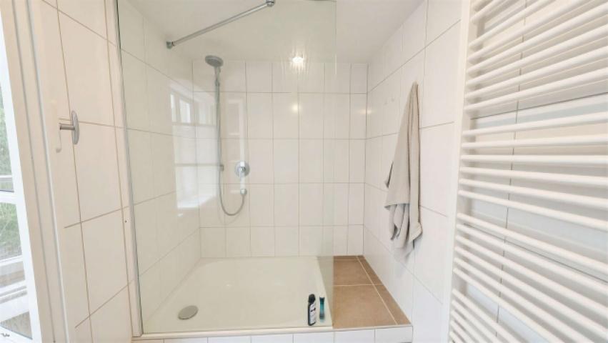 Badezimmer WE 2. OG 