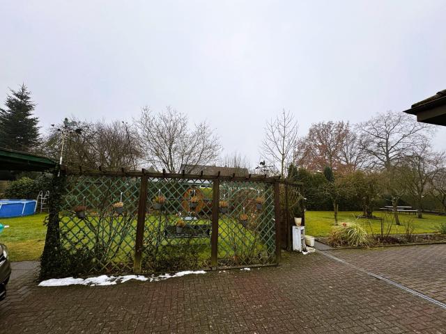 Grundstück von der seite