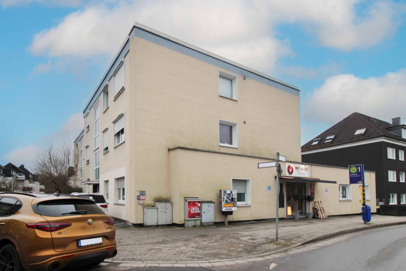 02_Seitenansicht Haus