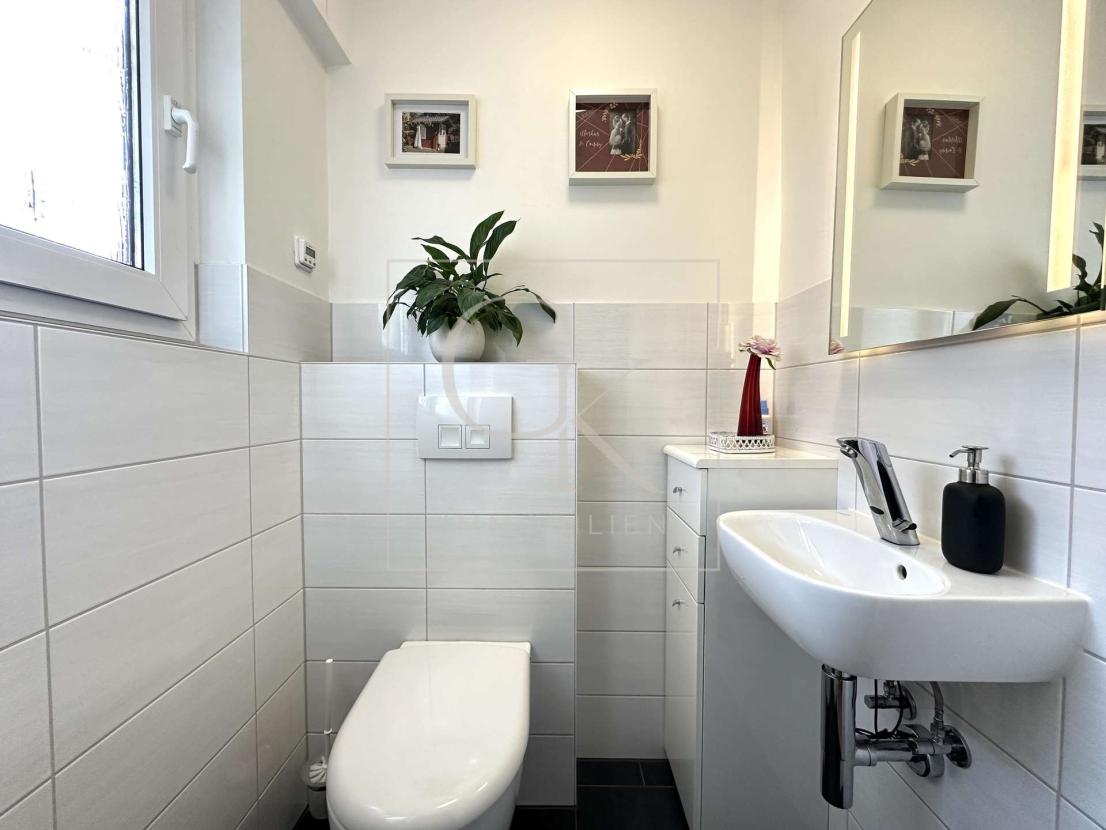 Gäste-WC EG