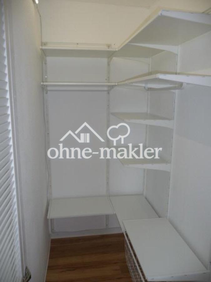Zimmer 4 beg. Kleiderschrank