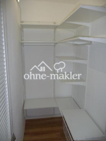 Zimmer 4 beg. Kleiderschrank