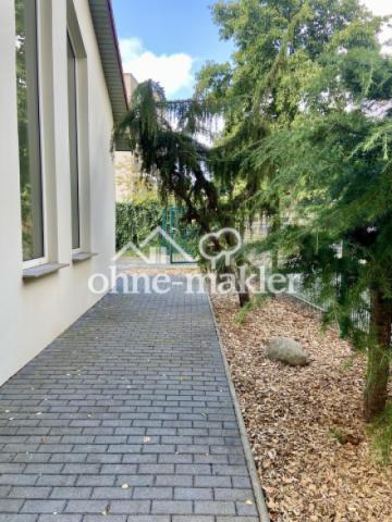 Hausfront zur Straßenseite