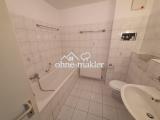 Vollbad mit Dusche, Wanne, WC