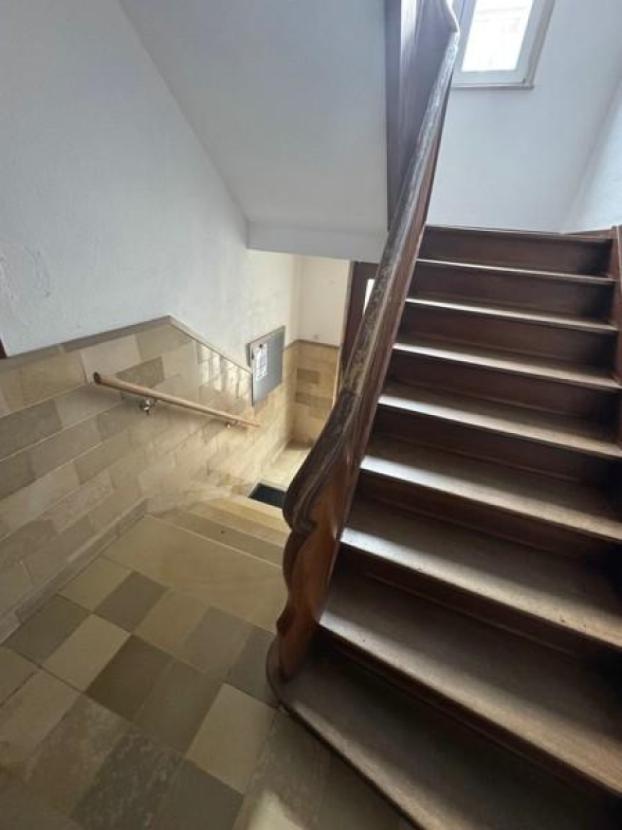 4 Treppenhaus Haupteingang