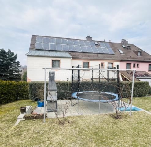 Objekt Gesamt Rückseite mit PV Anlage